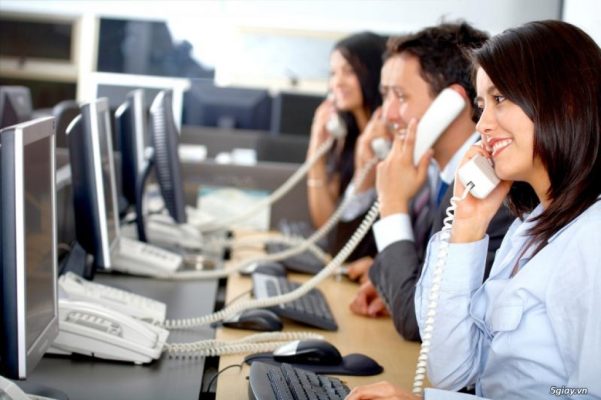 Gọi điện thoại là phương thức truyền tin cơ bản nhất của điện thoại cố định, cho phép người dùng gọi và nhận cuộc gọi từ những người khác.